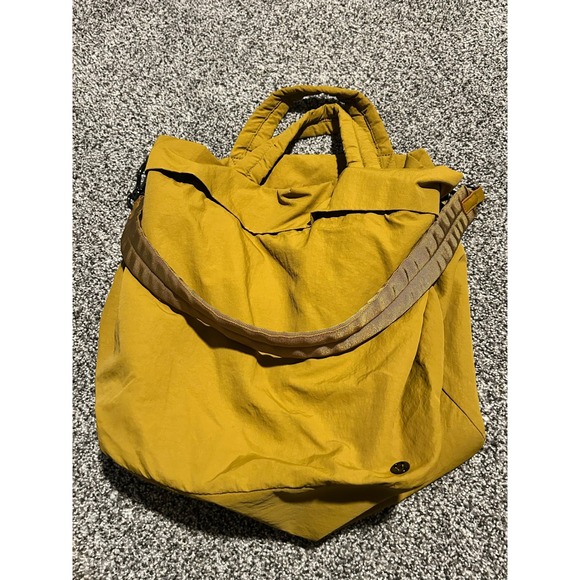 Lululemon Convertible Tote Bag Yellow Gold Crossbody Carryall - Picture 1 of 7